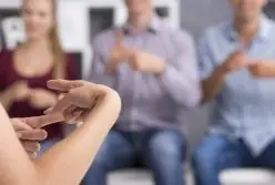 Senac RJ abre inscrições para curso básico de Língua Brasileira de Sinais - Libras