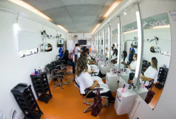 Nossa Escola Móvel de Beleza chega a Engenheiro Paulo de Frontin com oferta de mais de 100 vagas em cursos gratuitos de qualificação profissional