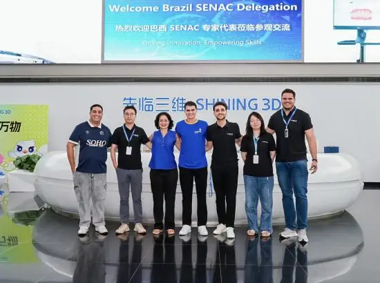Estudante do Senac RJ participa de treinamento em empresa referência em prótese dentária digital na China